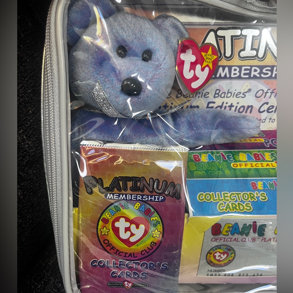 Ty beanie baby collector kit. Never opened - Picture 4 of 9